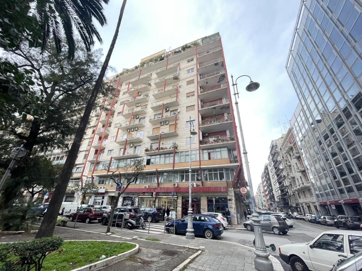 Cconforthotels Appartamento Skyline Бари Екстериор снимка