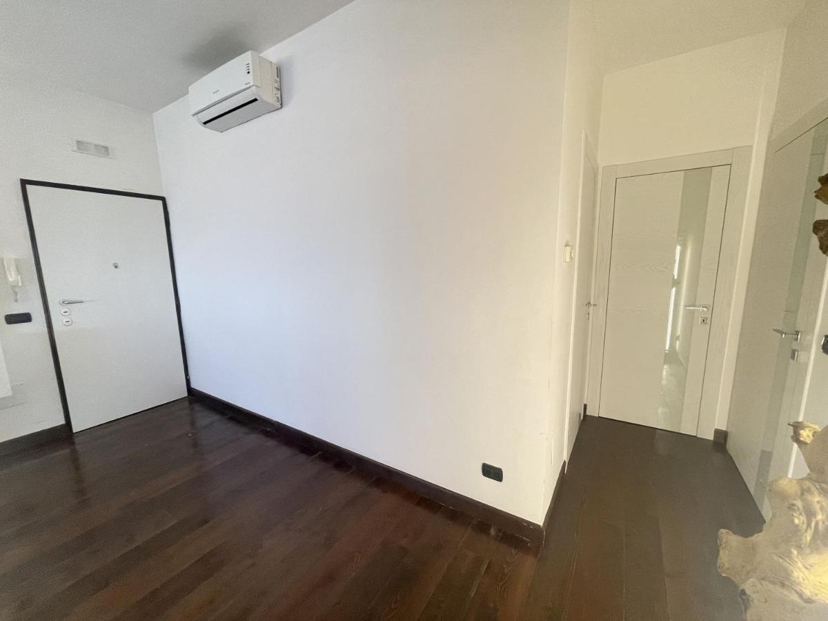Cconforthotels Appartamento Skyline Бари Екстериор снимка