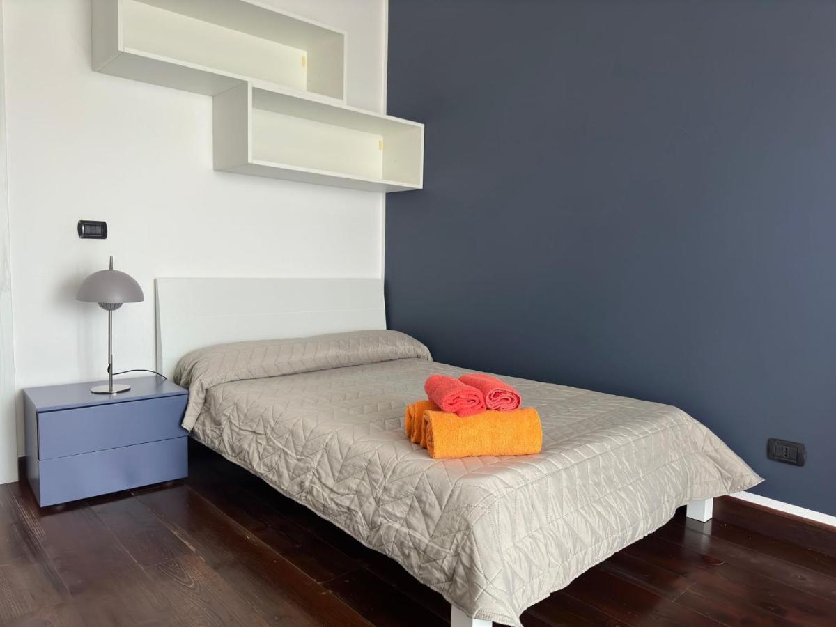 Cconforthotels Appartamento Skyline Бари Екстериор снимка